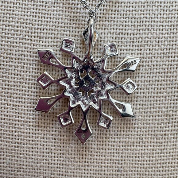 Sterling Silver 925 Snowflake Illusion Stone Pendant Necklace Size 18" Length - Picture 7 of 16